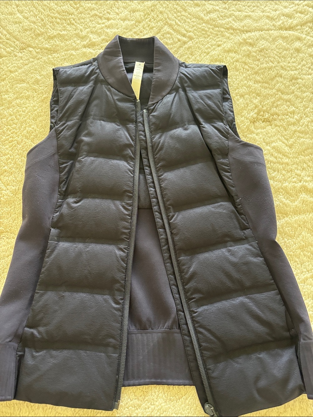 Women’s Lululemon down Quilted Puffer Vest - navy. Size 4.